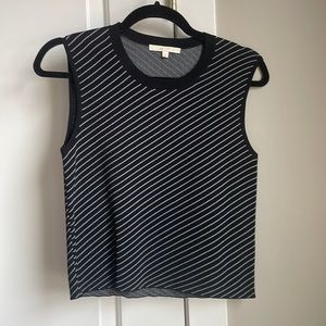 Black cropped maje top